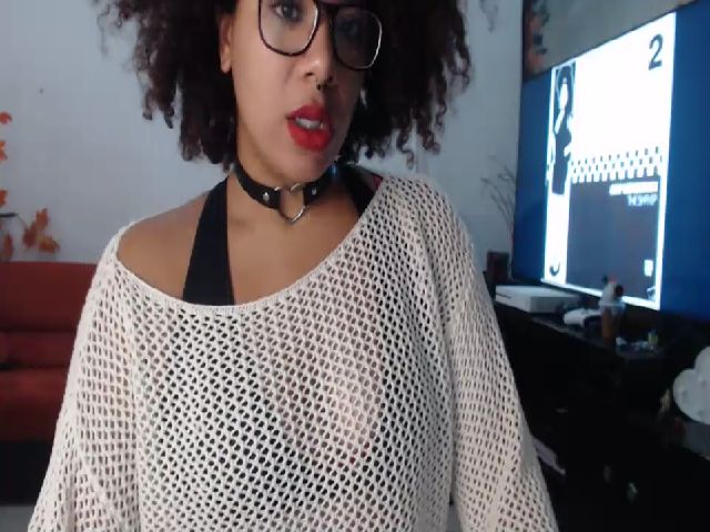 Live sex webcam photo for Mysticbae #268925249