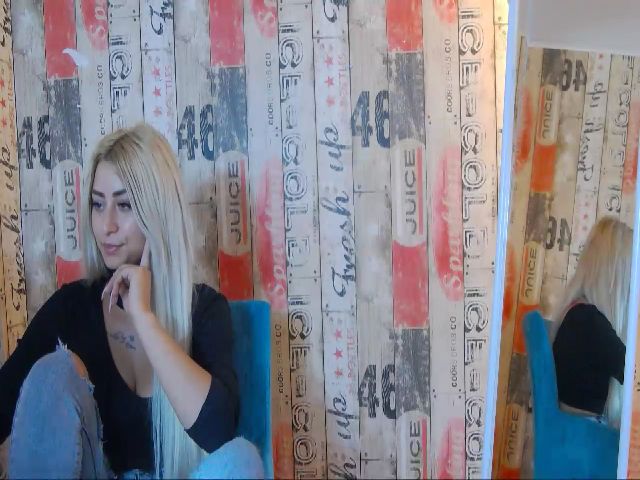 Live sex webcam photo for RubbyKalifha #268913641