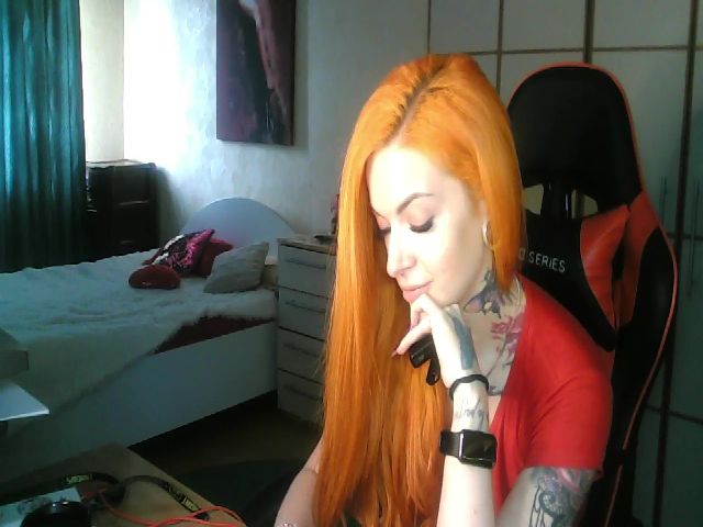 Live sex webcam photo for LuckyStarlet #268913131