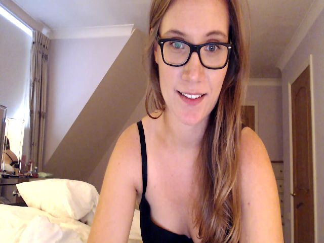 Live sex webcam photo for JennyMFC #268913820