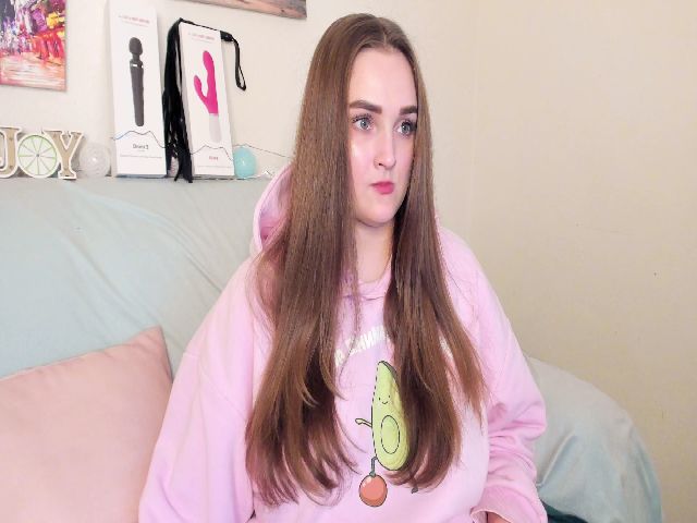 Live sex webcam photo for RubyWalsher #268914021