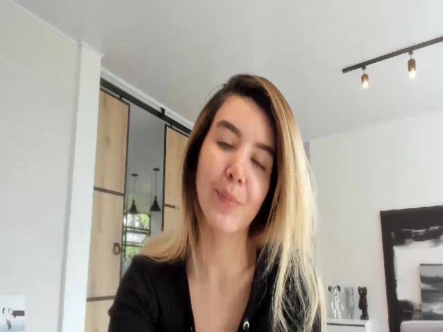 Live sex webcam photo for LauraVega #268916955