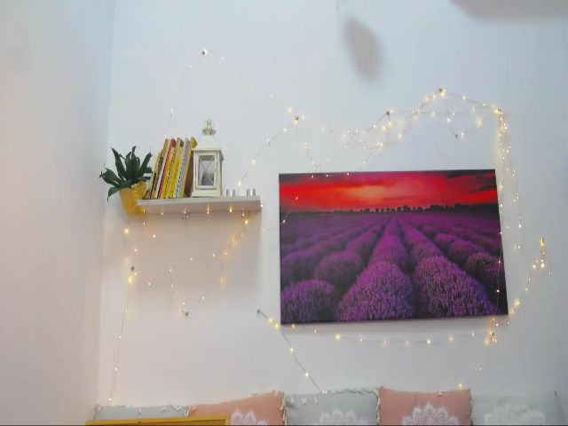 Live sex webcam photo for MaraW #268919062