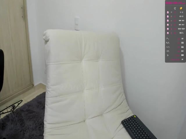 Live sex webcam photo for Ale_Jones #268923382