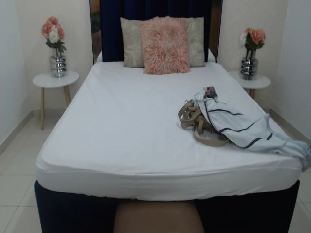 Live sex webcam photo for MandaHudsonn #268921482