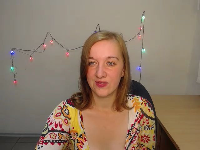 Live sex webcam photo for JuliJems #268922814