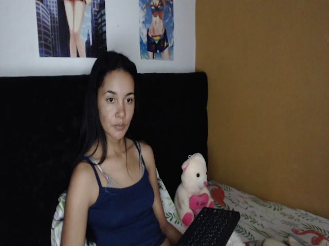 Live sex webcam photo for Candy_2019 #268924732