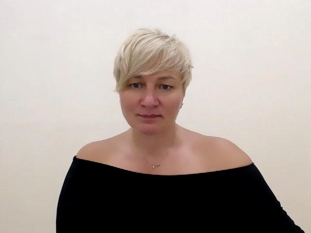 Live sex webcam photo for KailyMey #268918375