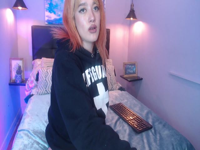 Live sex webcam photo for Cat_apple #268925017