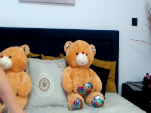 Live sex webcam photo for Marissa_Cute #268906848