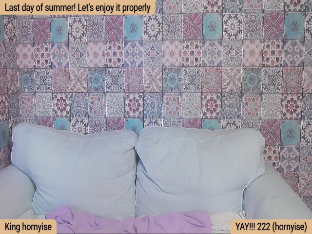 Live sex webcam photo for SkyV_ #268916620