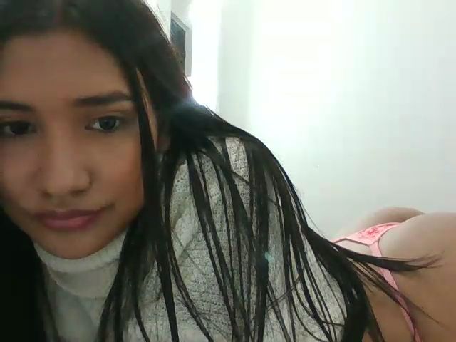 Live sex webcam photo for Noha_24_ #268924770