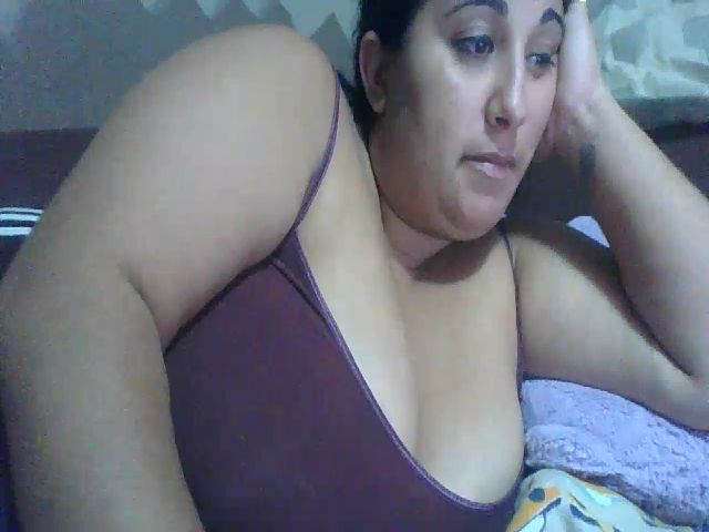 Live sex webcam photo for BigBreastsMia #268921964