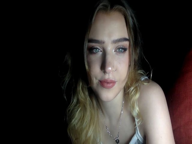 Live sex webcam photo for Misylooo #268909066