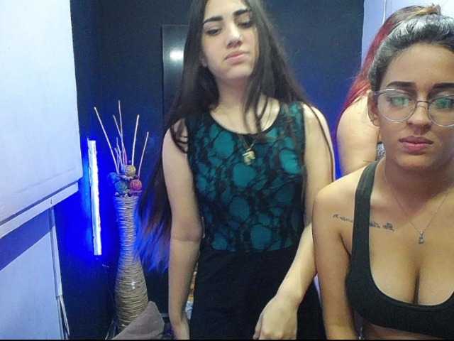 Live sex webcam photo for xxxbitcheshot #268909843