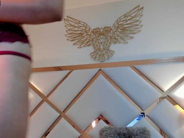 Live sex webcam photo for GiaSmith-1 #268920589