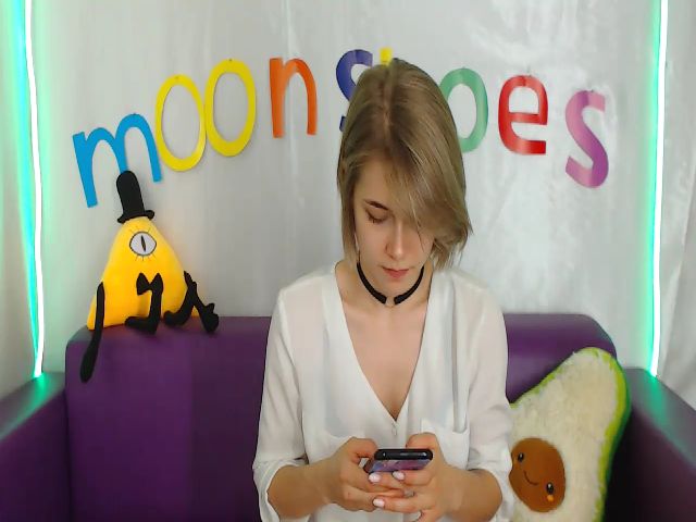 Live sex webcam photo for Lil_Beep #268907453