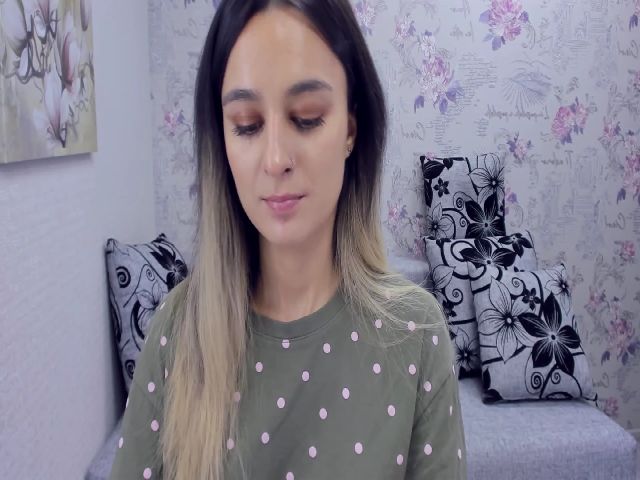Live sex webcam photo for EllaFresh #268924430