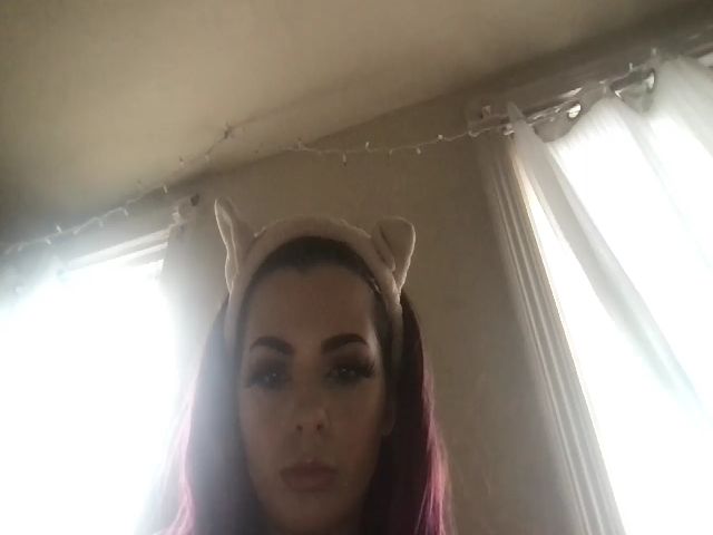 Live sex webcam photo for PrincesssMimi #268923046