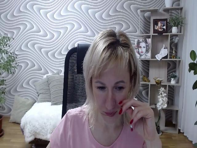 Live sex webcam photo for SvenIsolde #268921434