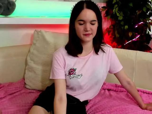 Live sex webcam photo for Dragon-Alice #268920192