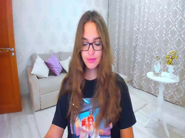 Live sex webcam photo for Littlee_Devil #268905616