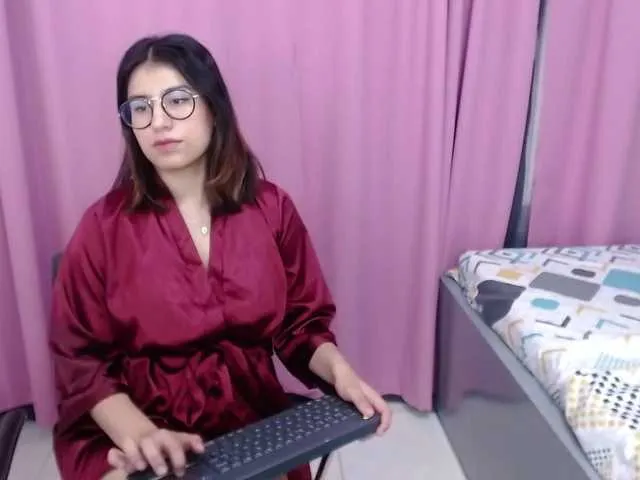 Live sex webcam photo for lizabennett #268920727