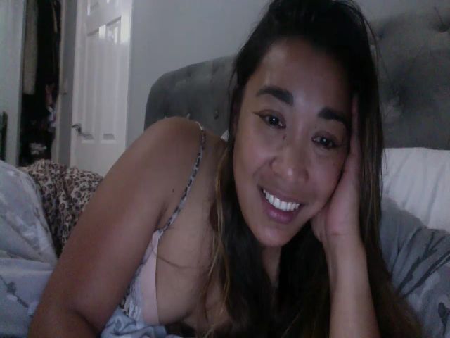 Live sex webcam photo for NewKristine23 #268924812