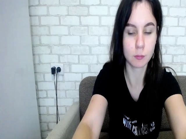 Live sex webcam photo for AveryyStone #268912216