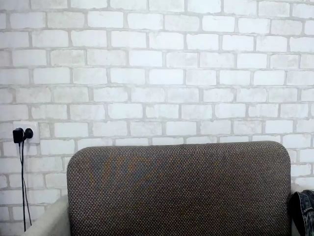 Live sex webcam photo for AveryyStone #268915395