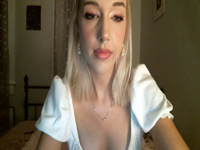 Live sex webcam photo for Heartlooks #268908704