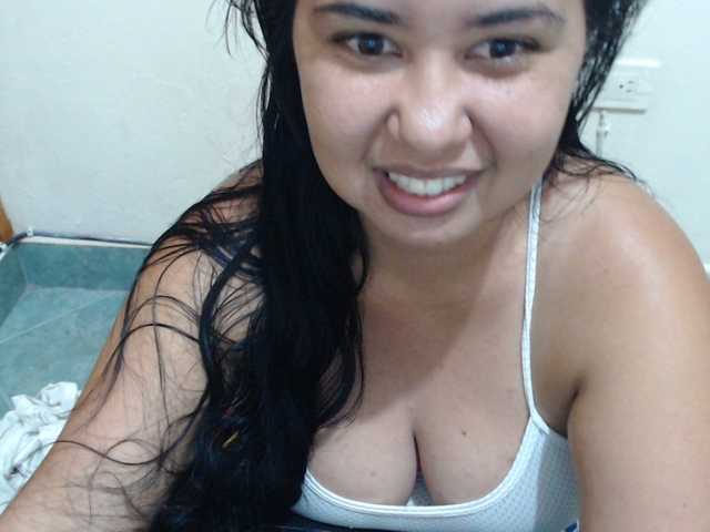 Live sex webcam photo for julianahothot #268927364