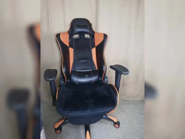 Live sex webcam photo for Mila18777 #268925915