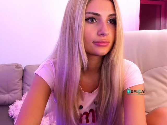 Live sex webcam photo for meow #268925861