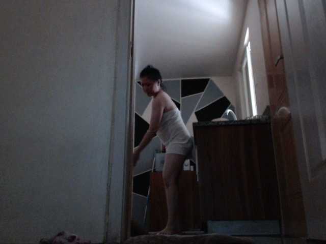 Live sex webcam photo for pussylips08 #268926587