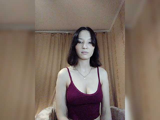 Live sex webcam photo for RenieCalm #268940714