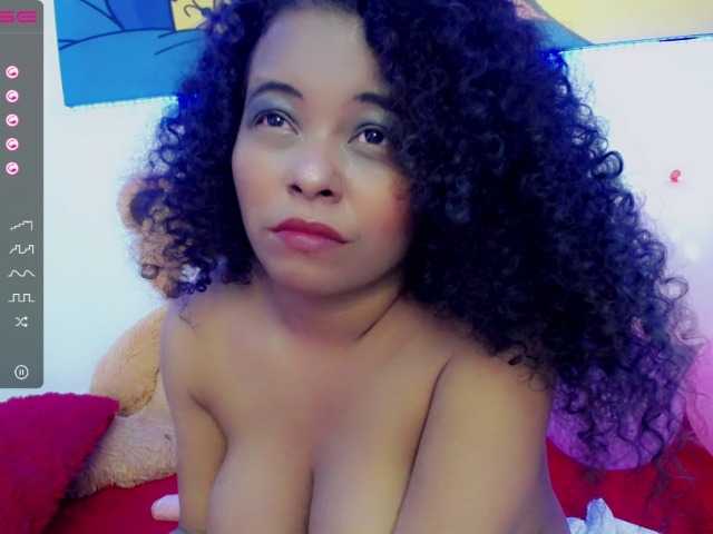 Live sex webcam photo for ANGELROOSE #268936456