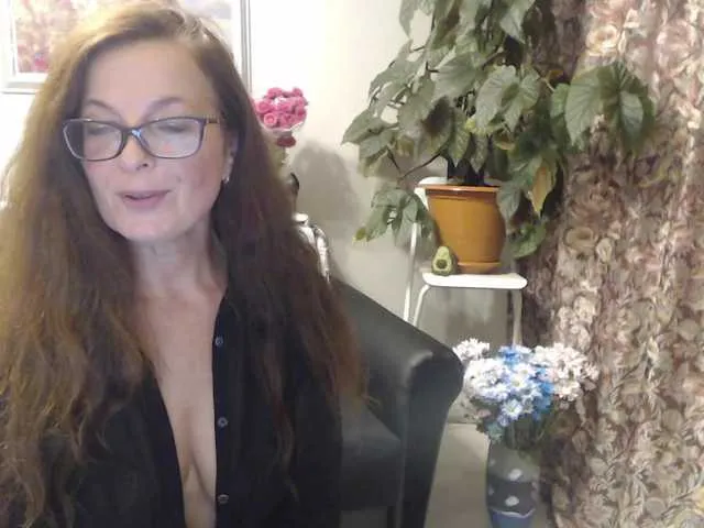 Live sex webcam photo for HelenBerg #268926076