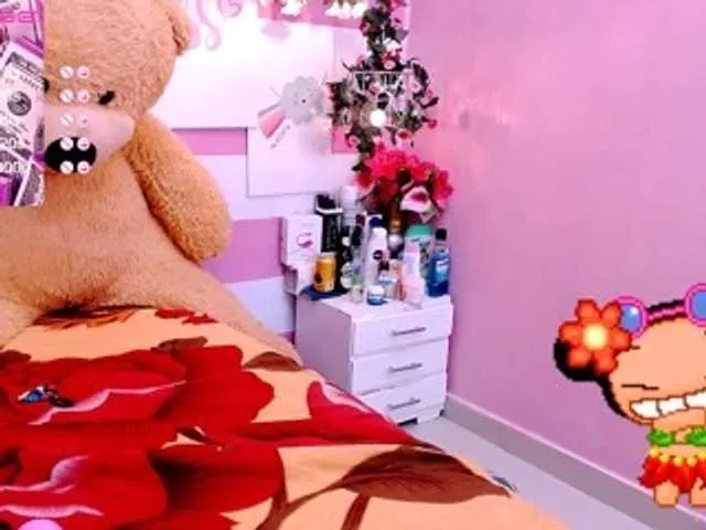 Live sex webcam photo for GlendaHolt #268941434