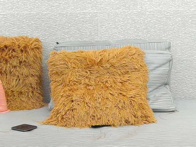 Live sex webcam photo for JaneMoore #268931772