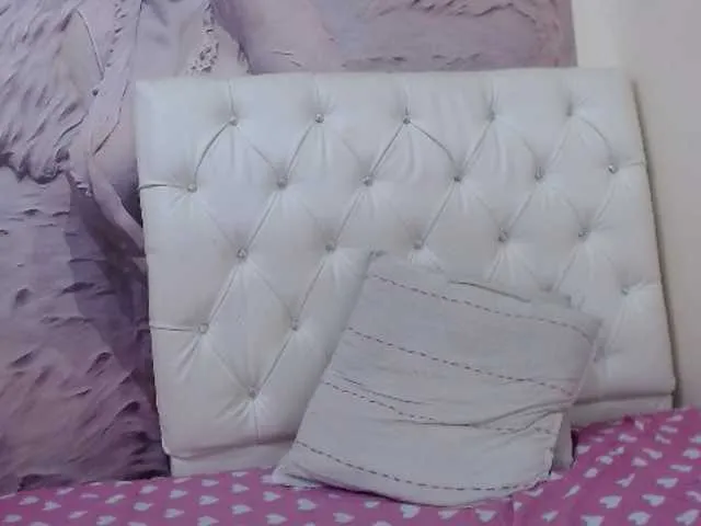 Live sex webcam photo for AdeleMilf #288007720