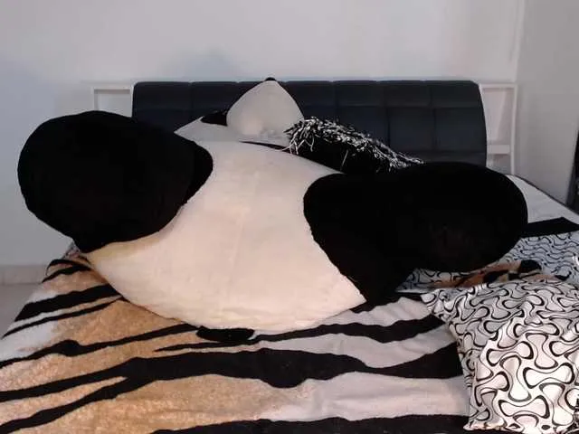 Live sex webcam photo for Evelyn-EE #268941897