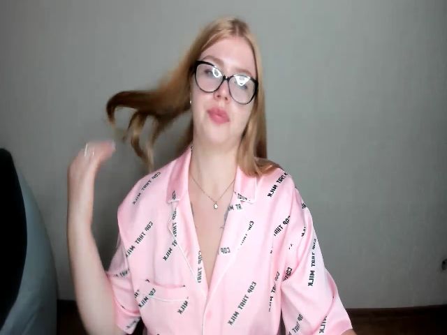 Live sex webcam photo for milafix #268943904