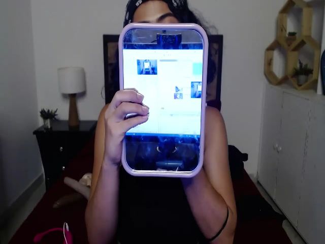 Live sex webcam photo for Manelik_benz #268943787