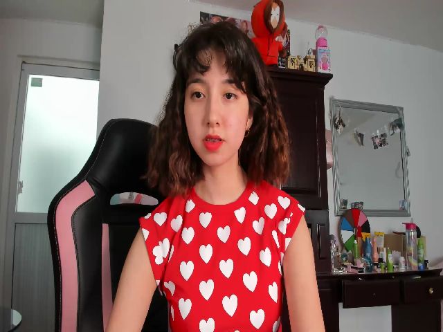 Live sex webcam photo for Cherrycute666 #268943933