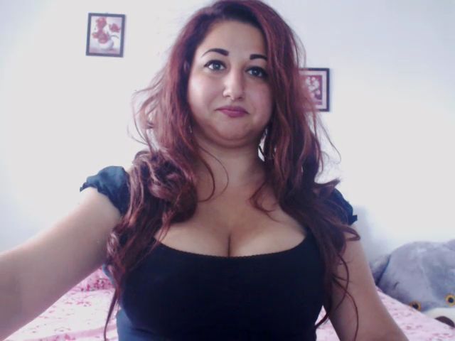 Live sex webcam photo for KinkyMyax #268931235