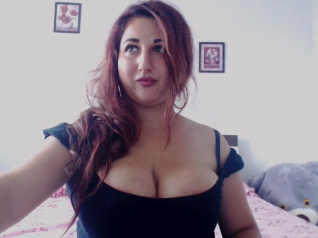 Live sex webcam photo for KinkyMyax #268933863