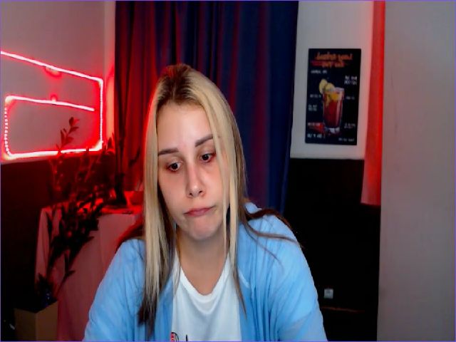 Live sex webcam photo for PolliMilk #268934659