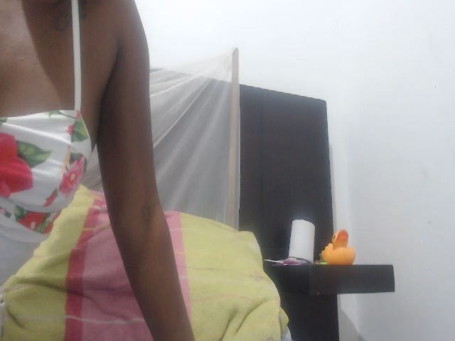 Live sex webcam photo for Ebonywitney_x #268942676