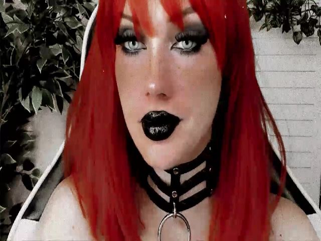 Live sex webcam photo for JuliaWilson #268933583